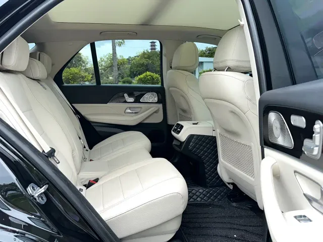 Mercedes-Benz GLE-Class — Фото автомобиля 12