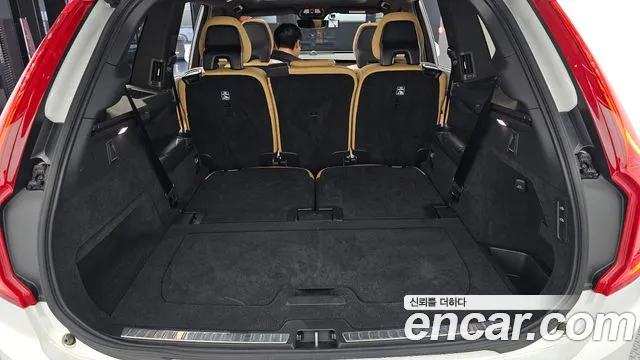 Вольво XC90 — Фото автомобиля 19