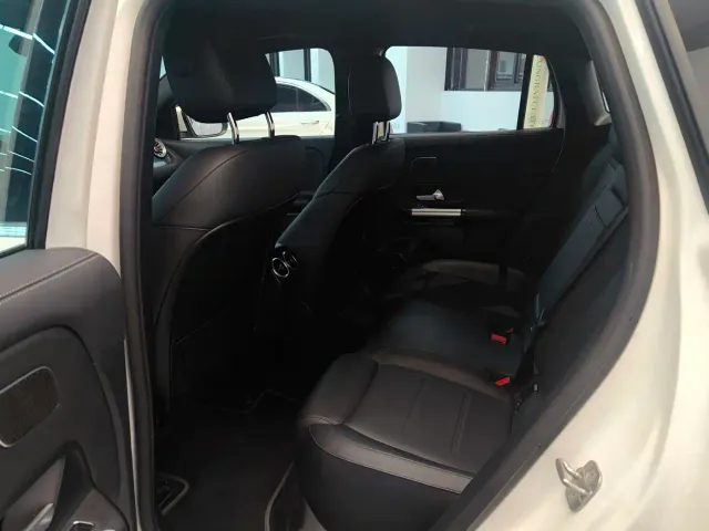 Mercedes-Benz EQA — Фото автомобиля 11