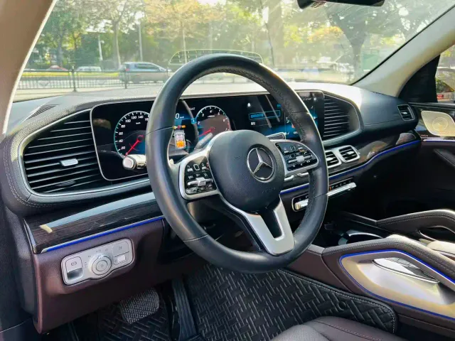 Mercedes-Benz GLE-Class — Фото автомобиля 14