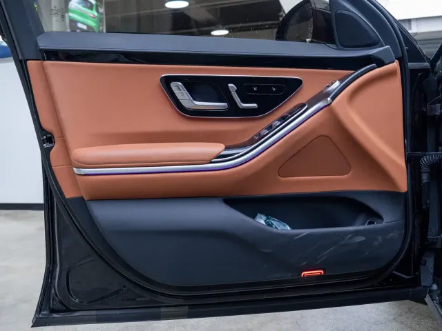 Mercedes-Benz S-Class — Фото автомобиля 17