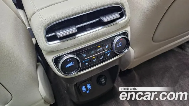 Genesis GV80 2.5T Бензин AWD — Фото автомобиля 25