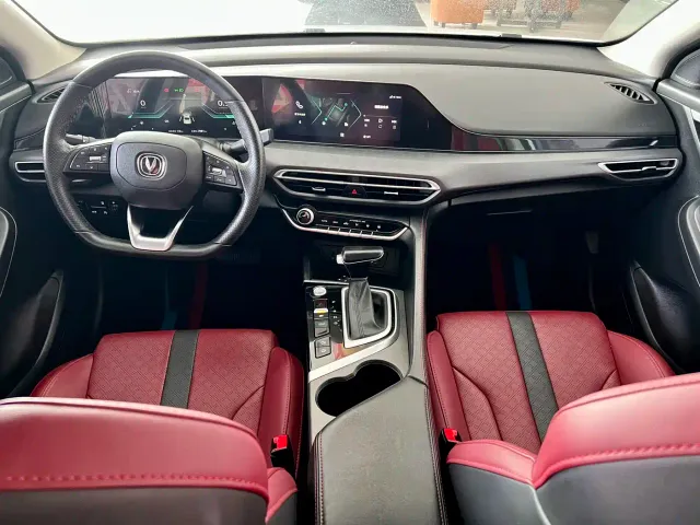 Changan Eado — Фото автомобиля 5