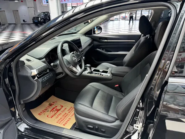 Nissan Teana — Фото автомобиля 12