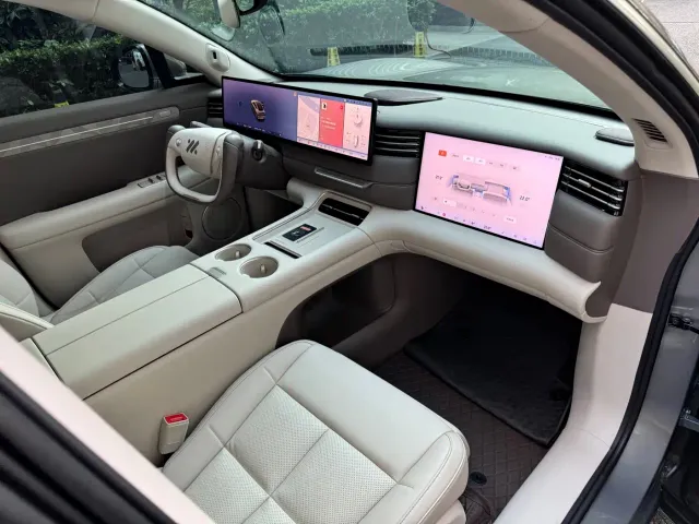 IM Motors LS6 — Фото автомобиля 9