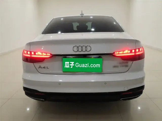 Audi A4L — Фото автомобиля 3