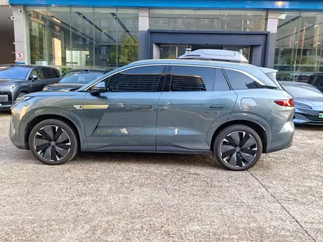 BYD Tang L — Фото автомобиля 4