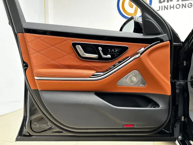 Mercedes-Benz Maybach S-Class — Фото автомобиля 4