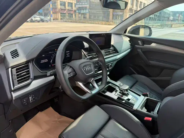 Audi Q5L — Фото автомобиля 4