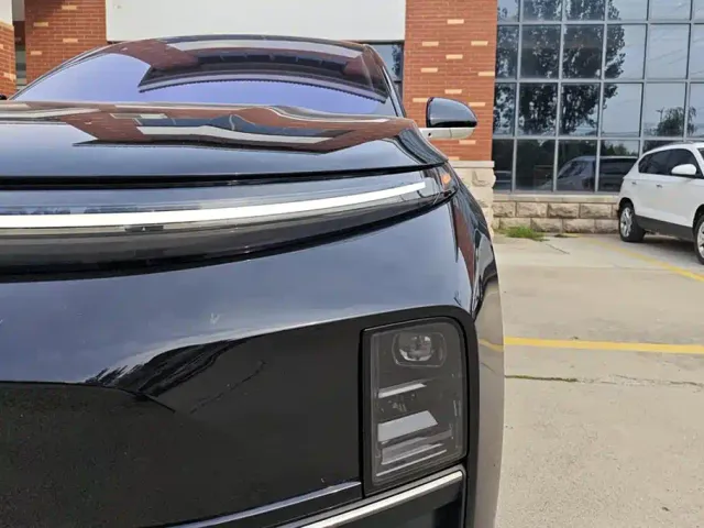 Li Auto L7 — Фото автомобиля 5