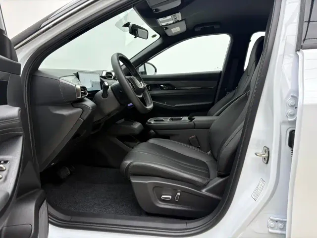 Dongfeng Fengshen L7 — Фото автомобиля 5