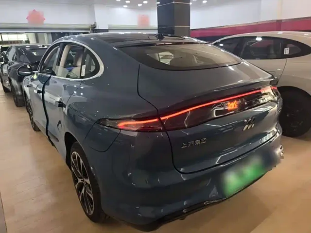 IM Motors LS6 — Фото автомобиля 4