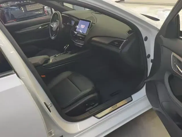 Cadillac CT5 — Фото автомобиля 6