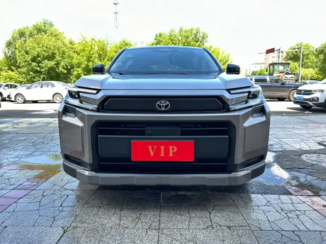 Toyota RAV4 — Фото автомобиля 2