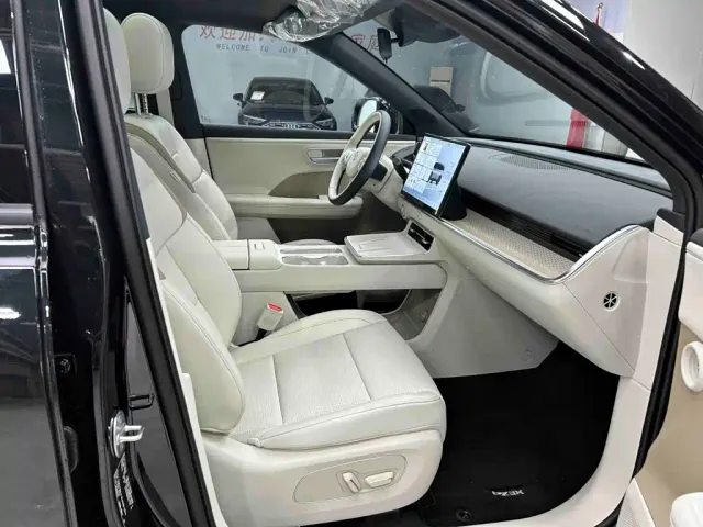 Toyota BoZhi 3X — Фото автомобиля 18