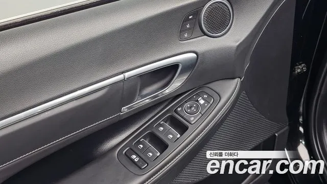 Hyundai Sonata — Фото автомобиля 25