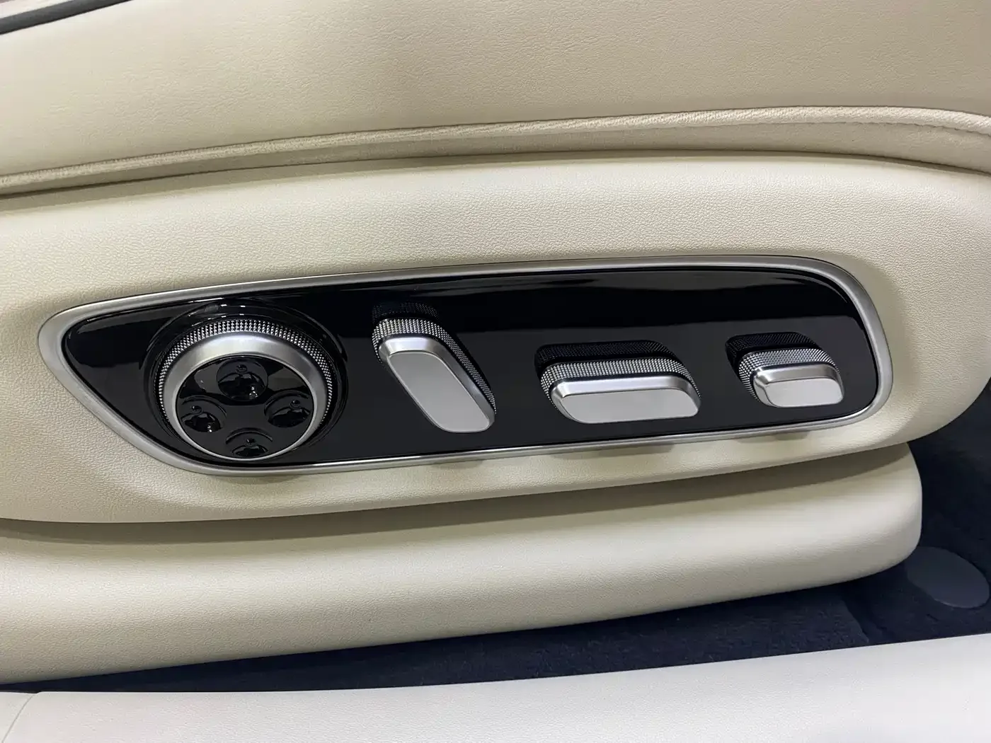 Xiangjie Enjoy World S9 2026 Model Range-extender Max 53kWh — Фото автомобиля 9
