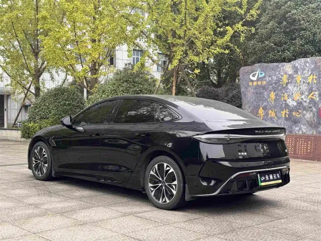 BYD Seal — Фото автомобиля 12