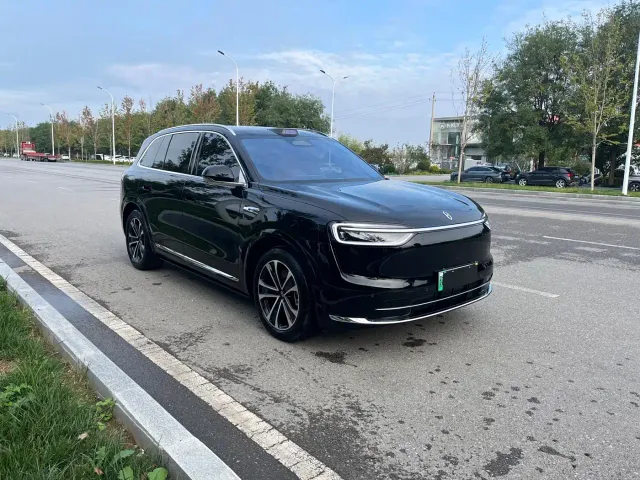 Aito M7 — Фото автомобиля 3