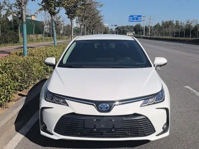 Toyota Corolla — Фото автомобиля 2