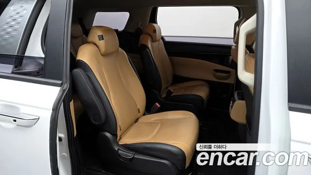 Kia Canival Carnival 4 поколение Дизель 9 мест Prestige — Фото автомобиля 12