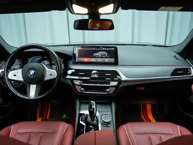 BMW 5 Series — Фото автомобиля 6