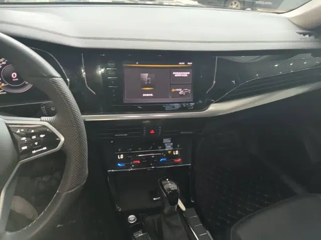 Volkswagen Passat — Фото автомобиля 9