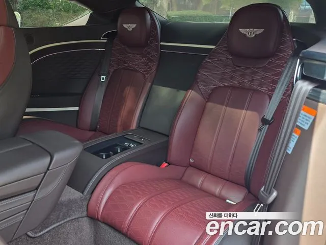 Bentley Continental — Фото автомобиля 14
