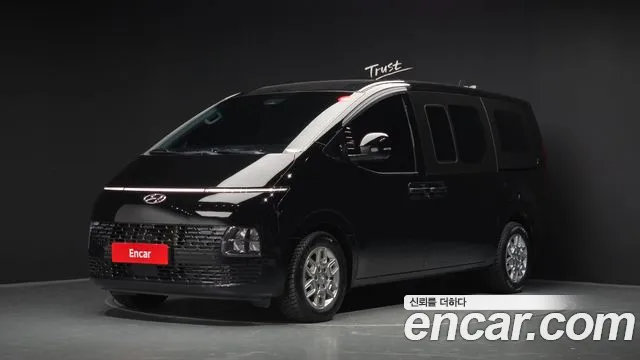 Фотография автомобиля — Hyundai Staria