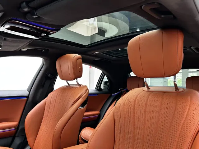 Mercedes-Benz S-Class — Фото автомобиля 12
