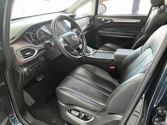 GAC Trumpchi M6 — Фото автомобиля 5