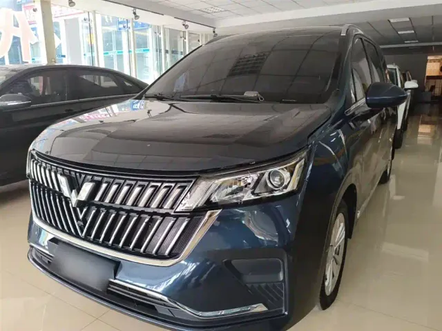 Фотография автомобиля — Wuling Jiachen
