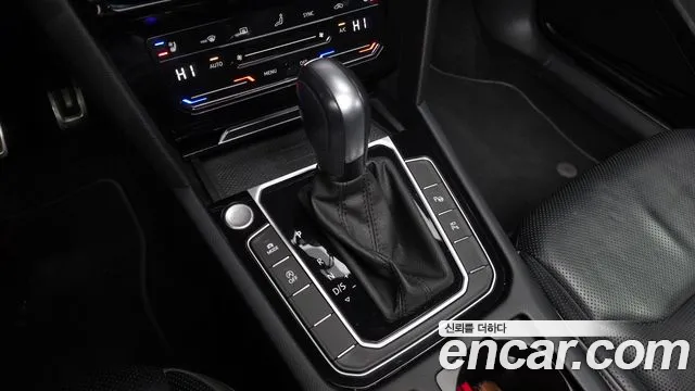 Volkswagen Arteon Arteon 2.0 TDI Prestige — Фото автомобиля 9