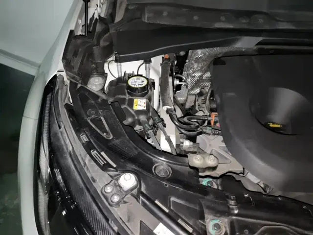 Land Rover Land Rover Discovery Sport PHEV 2022 Facelift P300e Plug-in Hybrid — Фото автомобиля 18