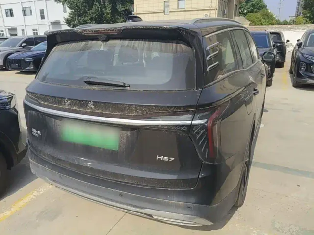 Hongqi HS7 PHEV — Фото автомобиля 6