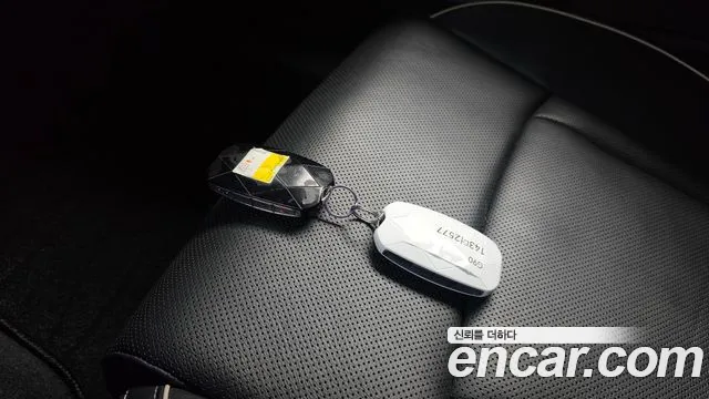 Genesis G90 RS4 — Фото автомобиля 15