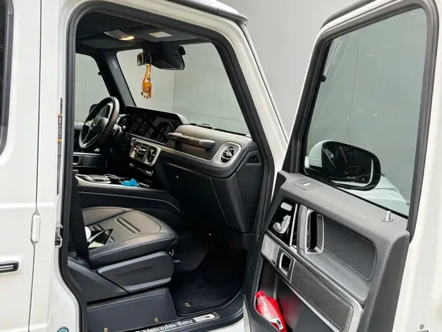 Mercedes-Benz G-Class — Фото автомобиля 2