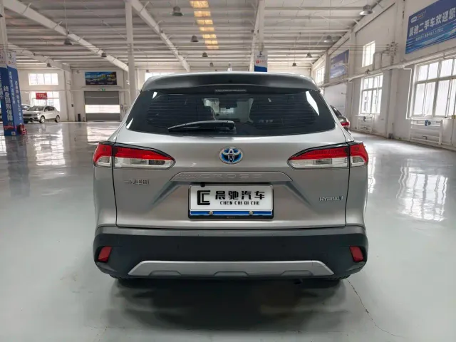 Toyota Corolla Cross — Фото автомобиля 5