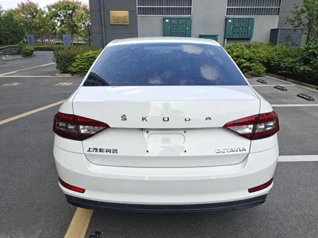 Skoda Octavia — Фото автомобиля 5