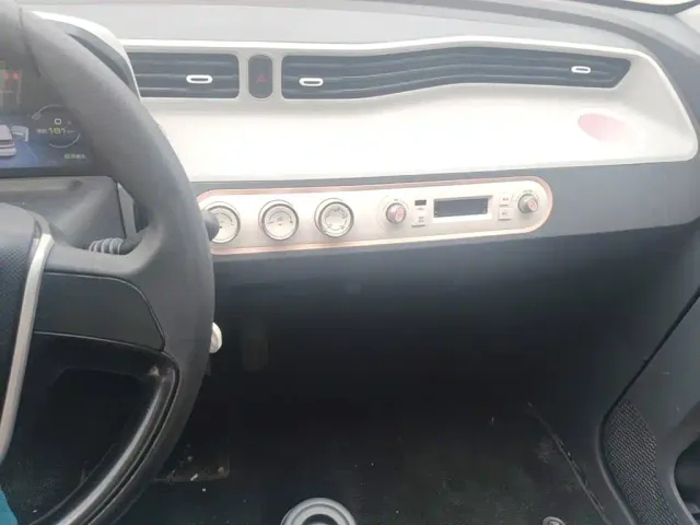 Wuling Hongguang Mini EV — Фото автомобиля 12