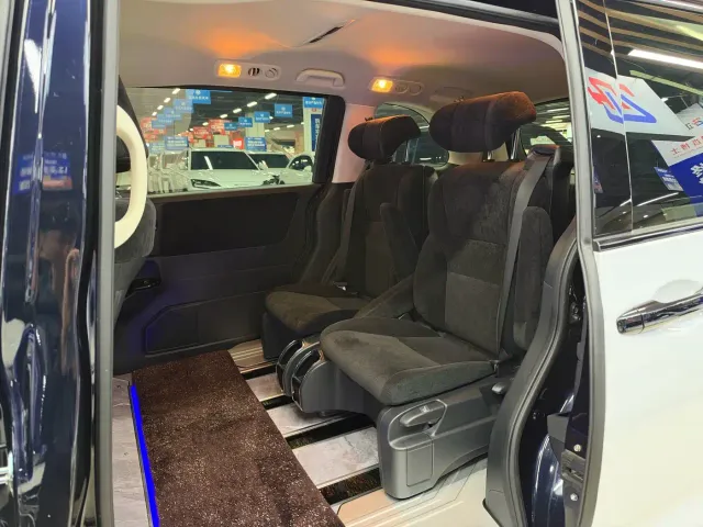 Honda Odyssey — Фото автомобиля 6