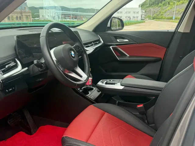 BMW X1 — Фото автомобиля 7