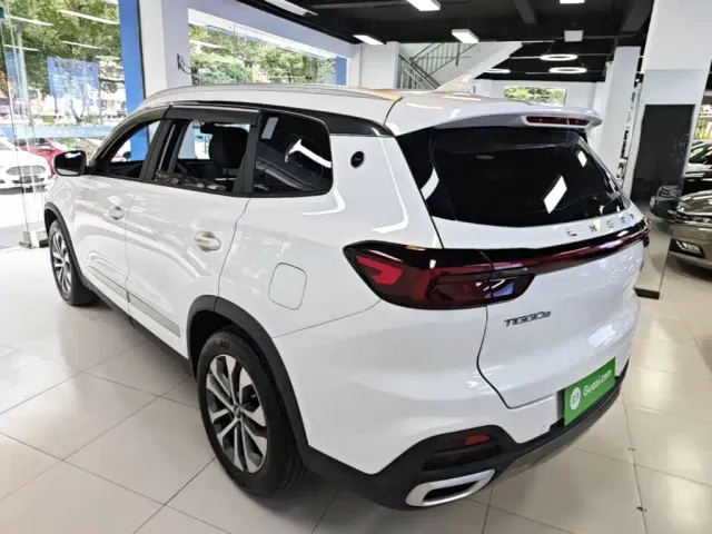 Chery Tiggo 8 — Фото автомобиля 4