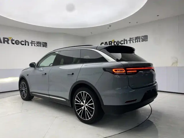 Leapmotor C11 — Фото автомобиля 7