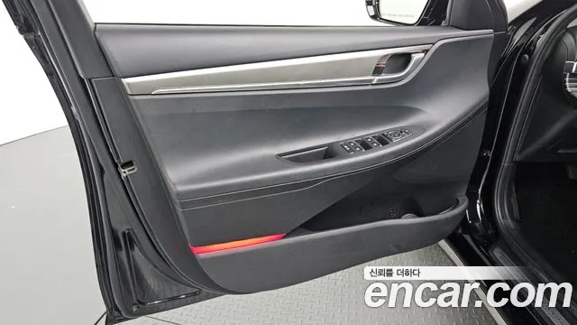 Hyundai Grandeur New — Фото автомобиля 13
