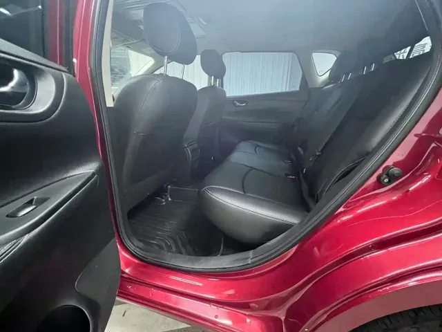 Nissan Tiida — Фото автомобиля 6