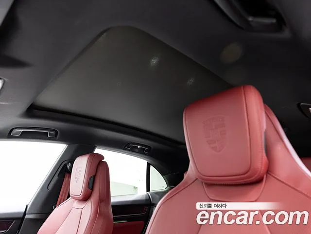 Porsche Macan — Фото автомобиля 15