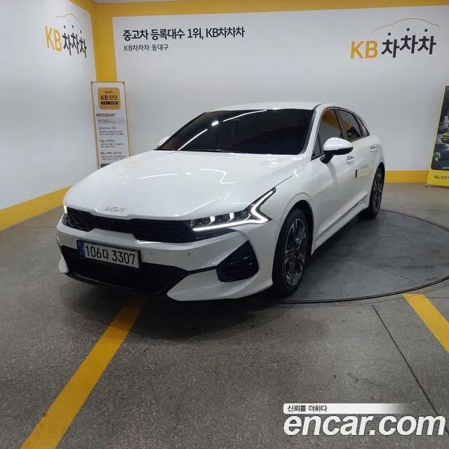 Фотография автомобиля — Kia K5 Generation 3