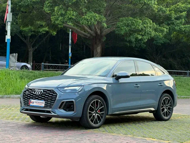 Фотография автомобиля — Audi Q5L Sportback