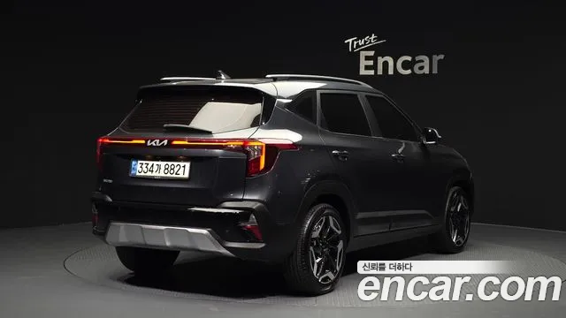 Kia Seltos Бензин 1.6 турбо 2WD — Фото автомобиля 2